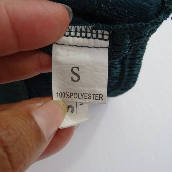 Shein Green Floral Pattern Crop Cami Tank Top Women Size S Adjust Straps FLAW - Picture 4 of 12